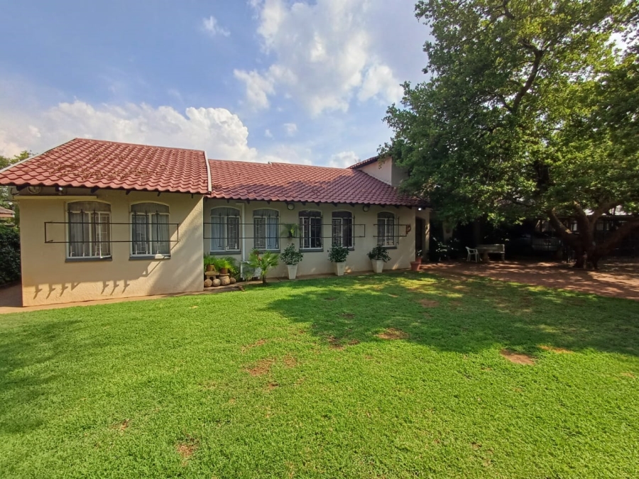 3 Bedroom Property for Sale in Flamwood North West